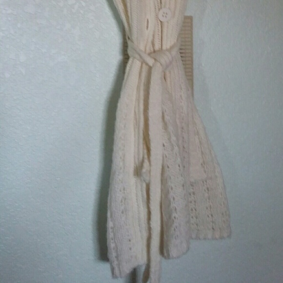 Sweater - Picture 2 of 4